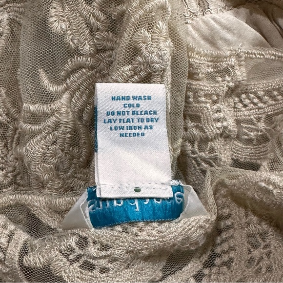 Sundance Journey Begins Sheer Lace Cardigan Jacket NWOT Small - Picture 6 of 6